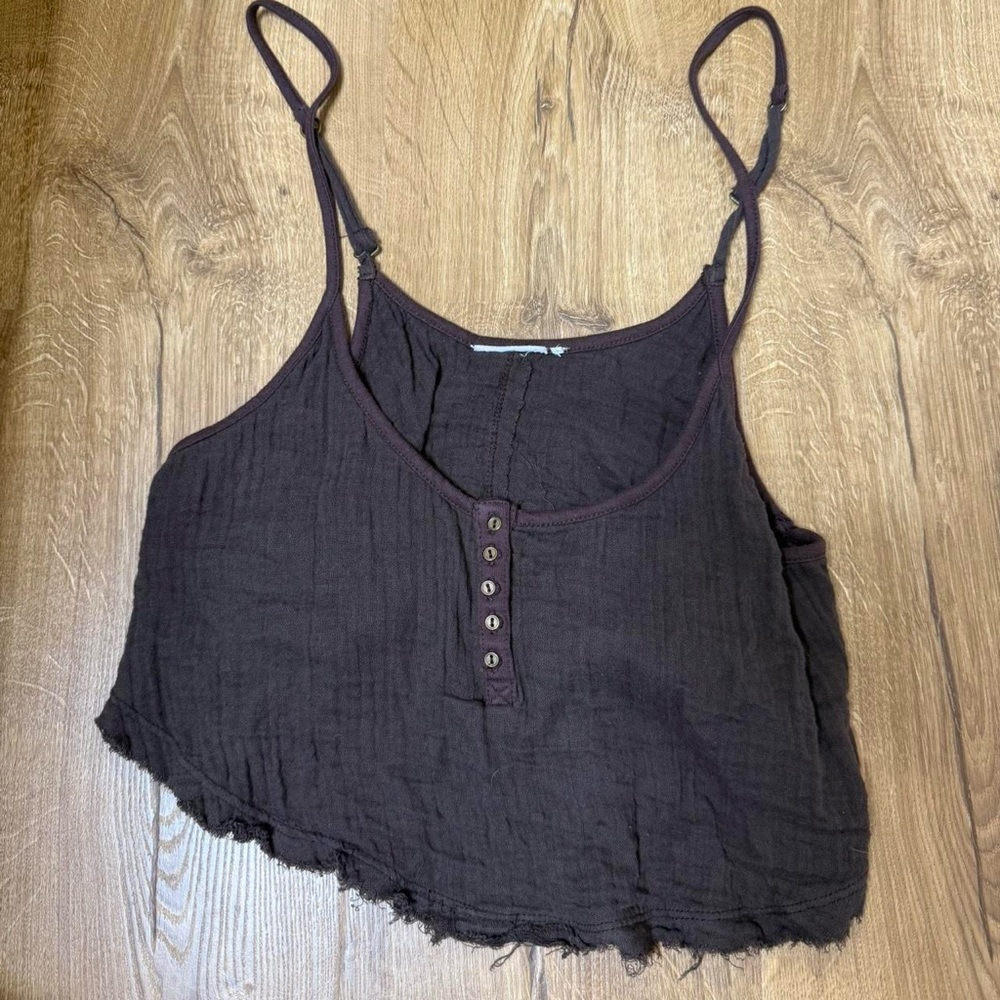 Urban outfitters brown flowy crop top size small with adjustablestraps